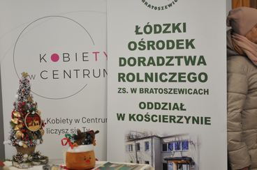 „Z tradycją i ze smakiem” w Ostrówku. Stoiska odwiedziły dziesiątki mieszkańców regionu